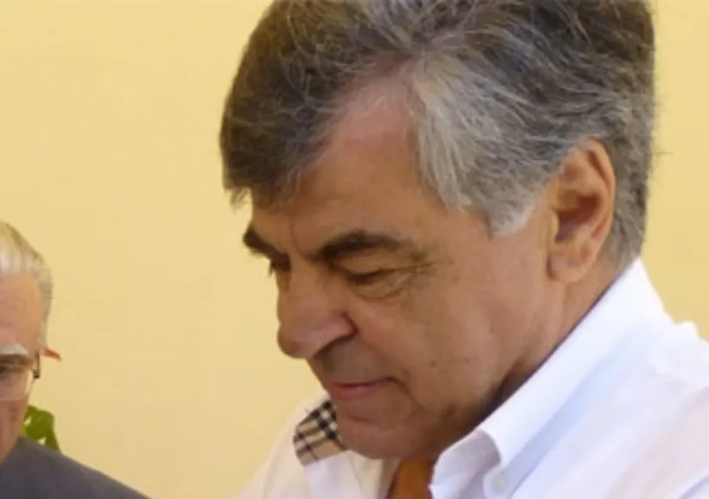 αρνόκουρος